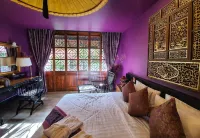 Tharaburi Resort