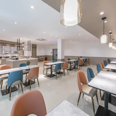 HanTing Hotel (Fuzhou Taijiang Wanda Plaza) Отели рядом с достопримечательностью «Река Миньцзян»