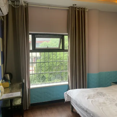Shi'erfang Theme Guesthouse