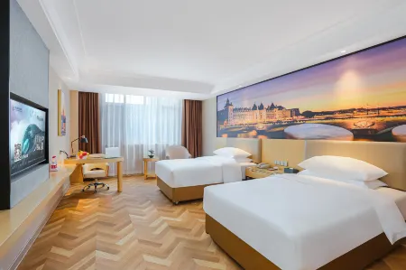Vienna Classic Hotel（YANZHOU Henry Square ）