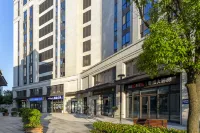 Zalle Boutique Hotel Apartment Отели рядом с достопримечательностью «Храм Сун Цуй»