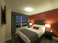 Liberty Suites Hotel berhampiran Splash Works