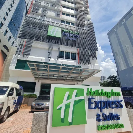 Holiday Inn Express & Suites JOHOR BAHRU by IHG Отели рядом с достопримечательностью «Торговый центр JB City Square»