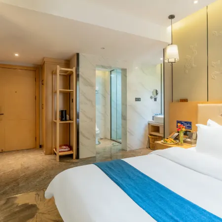 Rezen Select Hotel (Kaili City  Center Wanda Plaza)
