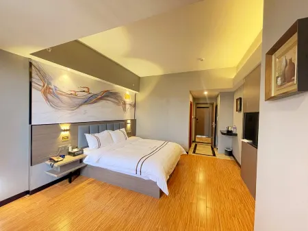 Catalyst Hotel Отели рядом с достопримечательностью «Longhaitian Island»