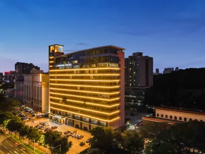 Lavande Hotel (Dongguan City Government International Trade Store) Hotels near City College of Dongguan University of Technology Zhangcun Campus