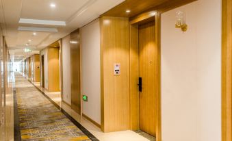 Taizhou Jinchen Metropark Hotel