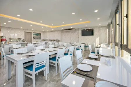 Calix Hotel Da Nang Beach