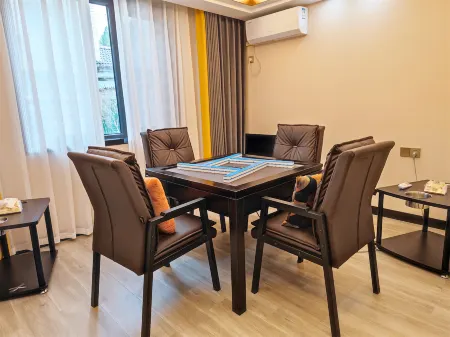 Leshui Shanju Villa Light Luxury Leisure Holiday Meisu (Hangzhou Fuyang Longlinba Branch) Отели рядом с достопримечательностью «Fuyang Longlinba Sceneic Area»