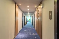 Saturday Chain Hotel (Loudi Railway Station)