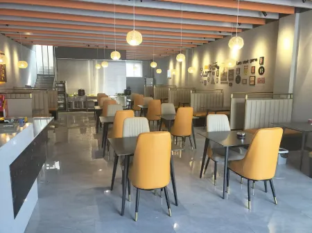 Baiside Culture Theme Hotel