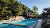 Youju B&B (Qingyuan Taihe Ancient Cave Gulongxia Branch) - Romantic