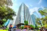 Chongqing Zhongyu Liangjiang Hotel (Chongqing Xinpaifang Fortune Center Branch) Отели в г. Жанцзяба и Лунси
