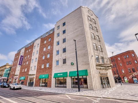 プレミア イン ブラックプール - ノース ピア