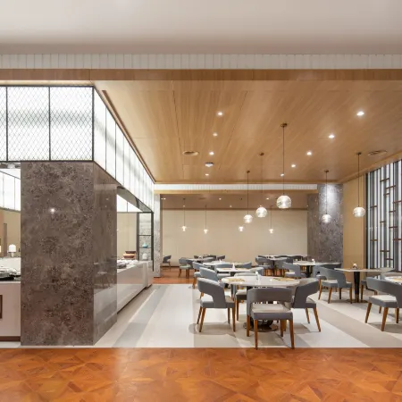 Elong Hotel (Lu'an Shuangchuang Building)