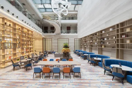 Shanghai Huayi Renjoy Hotel Отели рядом с достопримечательностью «Er Yan Temple»