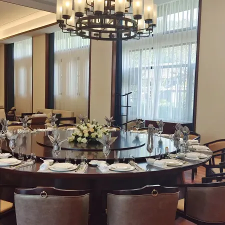 Nandian Banshan Hot Spring Hotel
