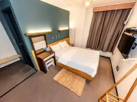 ذا جيد هوتل Hotels near تابدونغ سكوير