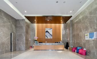 Benz LOFT Seaview Hotel Apartment (Shenzhen Bohai City)