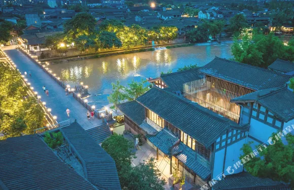 平樂古鎮臨江樓客棧（天府川西竹海景區店）