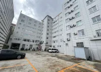 Shengting Smart Hotel (Ruili Branch) - parkir