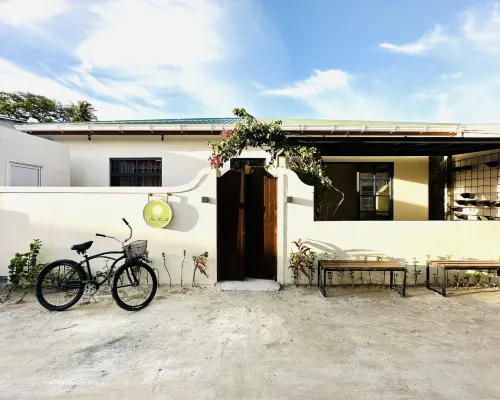 The Bilimbi Guesthouse and Inn Hotels in Huraa