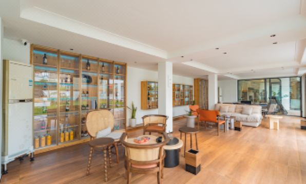 Yingfei July (OMG Heartbeat Paradise Store)