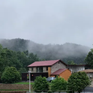 Jiangdong Chinese Inn (Changshui Scenic Area)