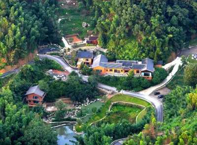 雲楓民宿 鄰近紅十八軍組建地小河革命歷史陳列室的酒店