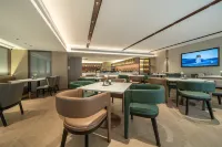 Shangru Hotel (Harbin West Station West Square Urban Rural Road Subway Station Branch)