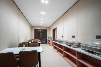 Three Autumns' Reverie Boutique Inn