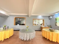 Burqin Shuimuge Lakeside Homestay