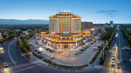 Toksun  Crystal Hotel