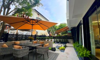 Sanshan Mountain Lodge