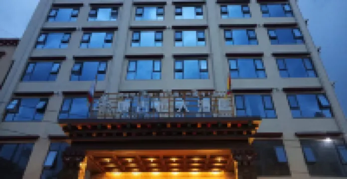 Ganzi Tanggula Grand Hotel (Baita Park)
