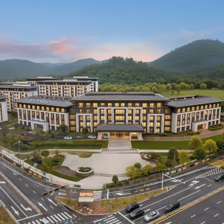 Xiquan Mountain Residence Hot Spring Hotel (Yichun Wentang)