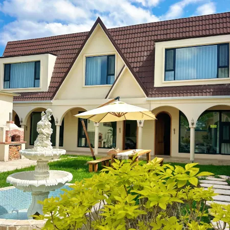 Yanlanli Vacilando | Designer Resort Garden Homestay (Tekes Bagua City)