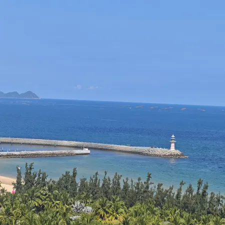 LingShuiqingshuiwan Qian Xiaomei Seaview Holiday Apartment