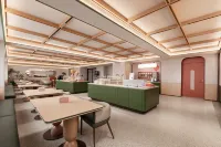 Orange Hotel (Changsha Xiangjiang Joy City Dawangshan Subway Station)