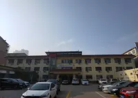 Ripple Hotel(Ronghua street Renmin Road Hengshui railway station) - parking