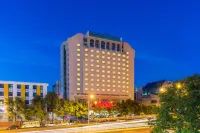 Beijing Phoenix palace  Hotel Отели в г. Западный ж/д вокзал Пекина