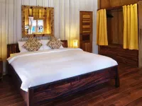 Sok San Beach Resort Hotels near Sok San Port