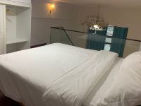 珠海禾木国际公寓 - 北欧复式大床房