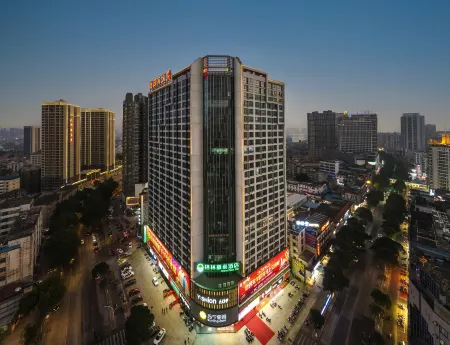 GreenTree Hotel(QinZhou Garden) Отели рядом с достопримечательностью «Qinzhou University Xianghuiyuan Campus»