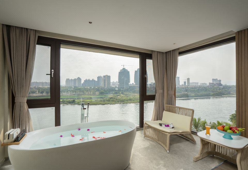 云舟江景度假酒店（西双版纳景洪告庄西双景星光夜市店）外景图