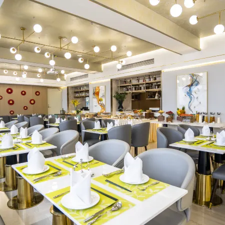 Shenzhen Nanshan Jingfeng Hotel (Xili University Town Branch) Отели рядом с достопримечательностью «Старый город»