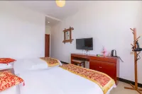 Huashan Yishan Homestay - Inns