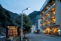 Yun House 백운원 주변 호텔