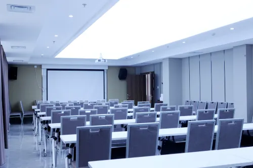 New Low Carbon Hotel