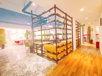 Huaying Qianli Express Hotel Hotels in Huaying